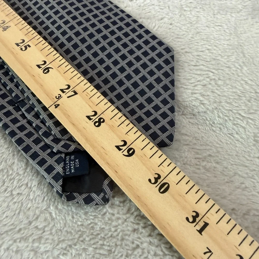 Brooks Brothers Mens Necktie Navy Blue Gray Geometric Squares Silk Tie 59x3.75